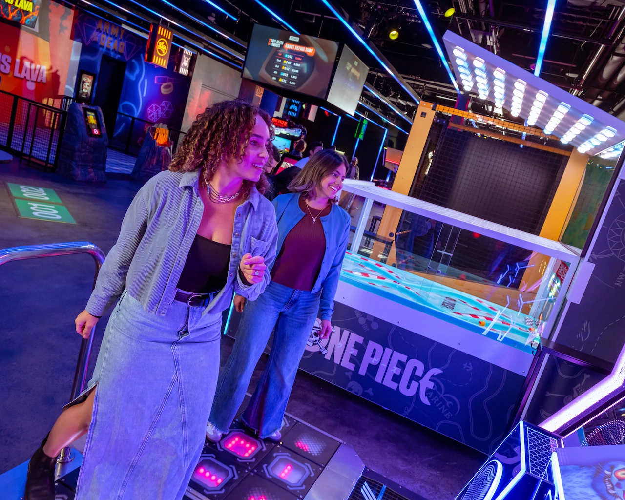 Girls in RePLAY arcade